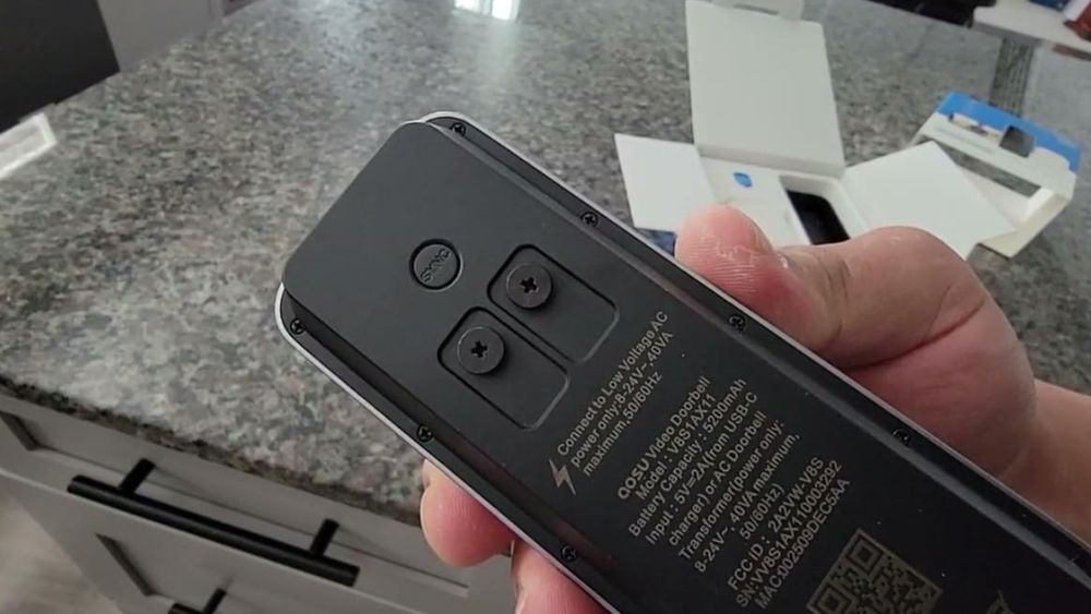 What Advantages Do Wireless Floodlight Cameras Offer?