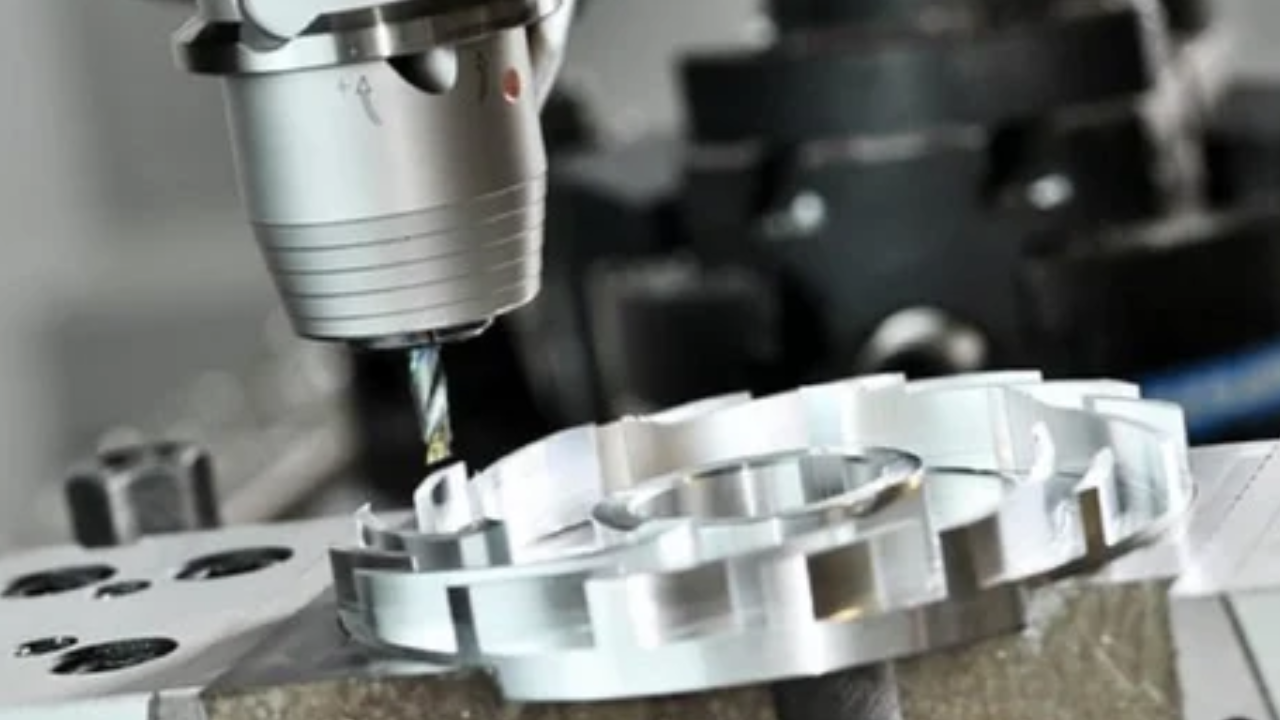 What Rewards Do CNC Machining Over Hand Tools Have?